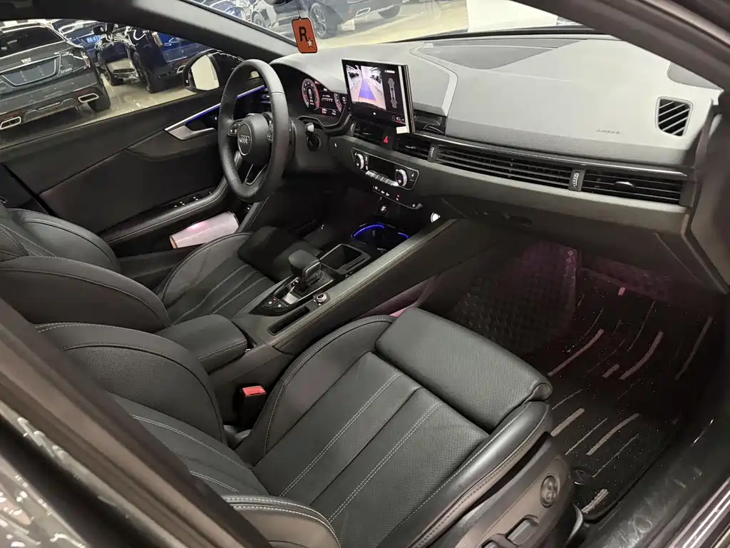 Audi A4L — миниатюра 9