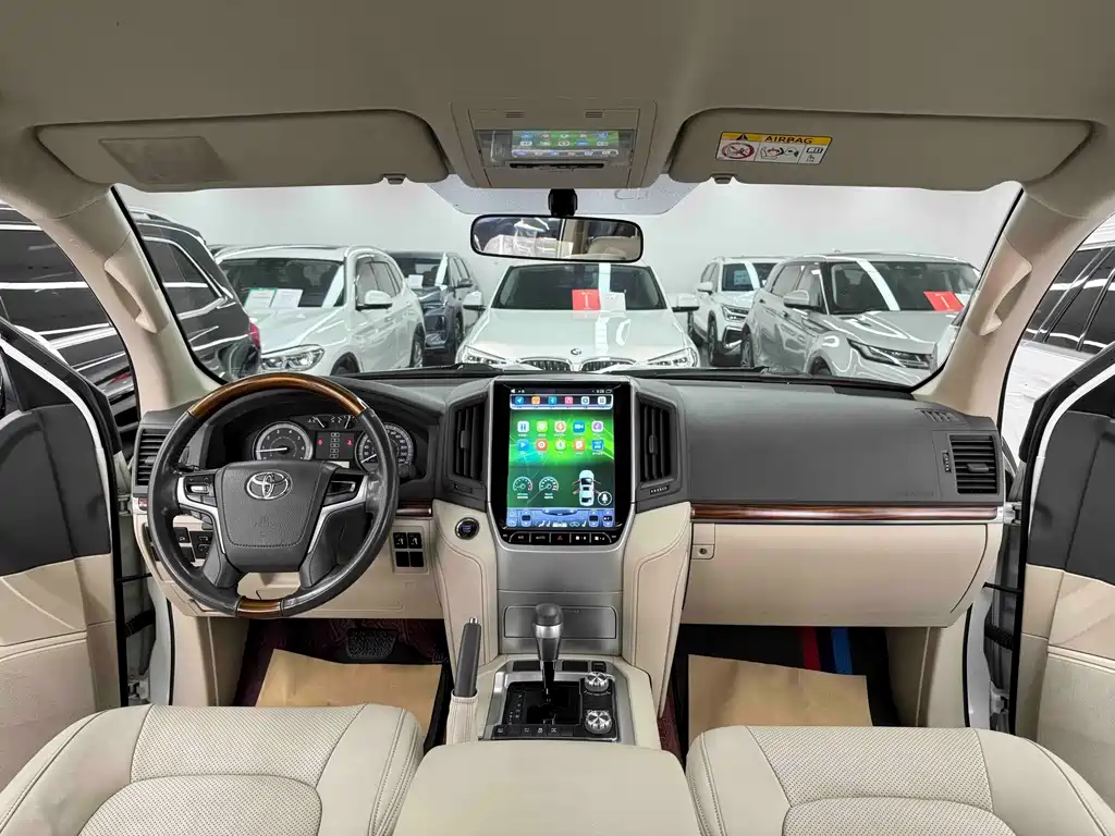 Toyota Land Cruiser — миниатюра 9
