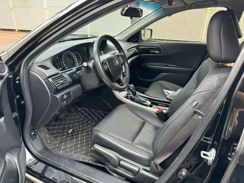 Honda Accord 2016 2.0L Elite