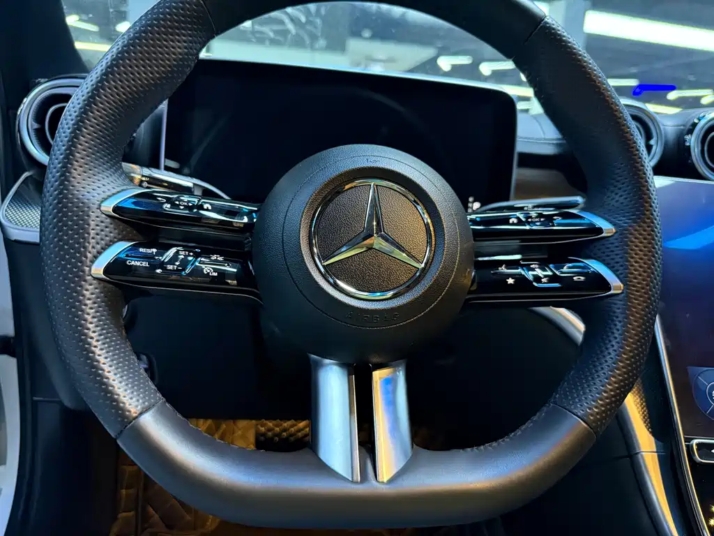 Mercedes-Benz C-Class — миниатюра 5