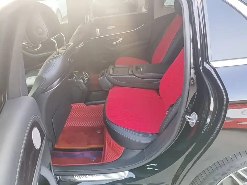 Mercedes-Benz E-Class — миниатюра 17