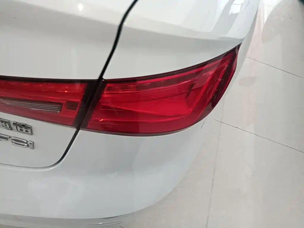 Audi A3 2014 Limousine 35 TFSI AT Comfort