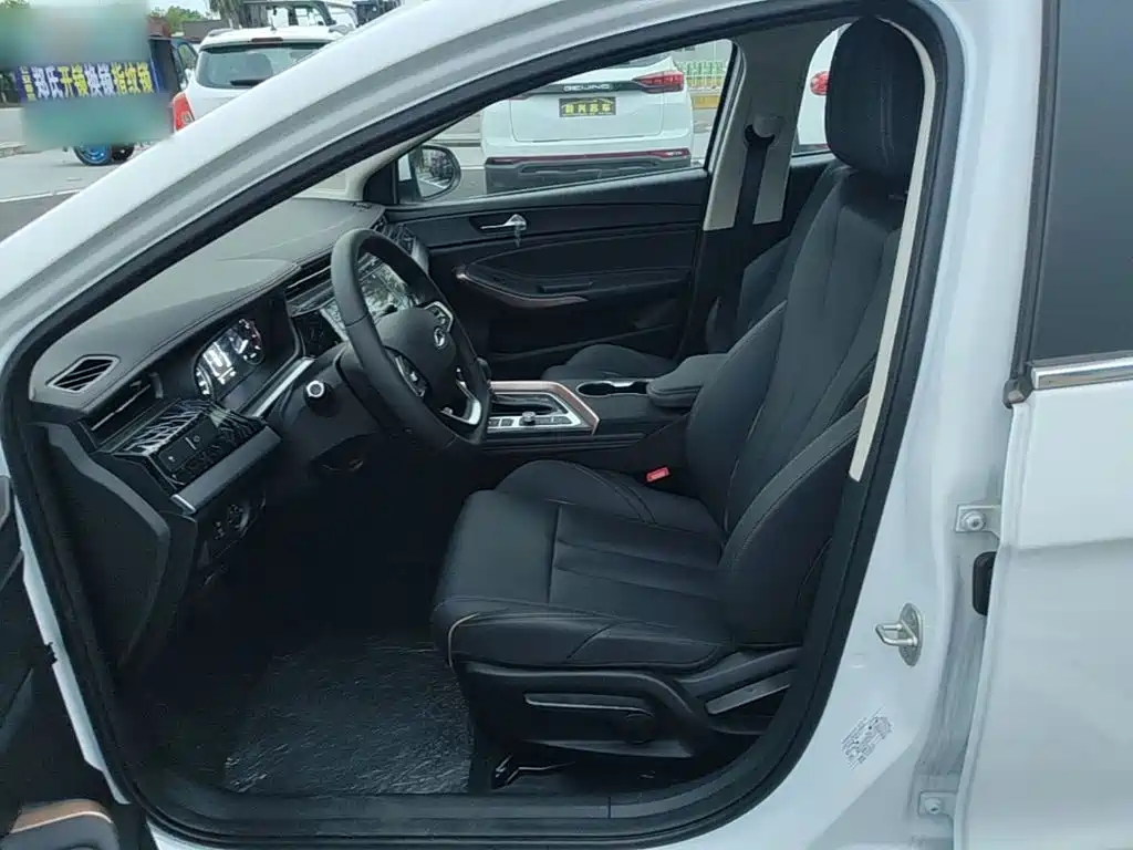 Chery Arrizo 5 PLUS — миниатюра 15