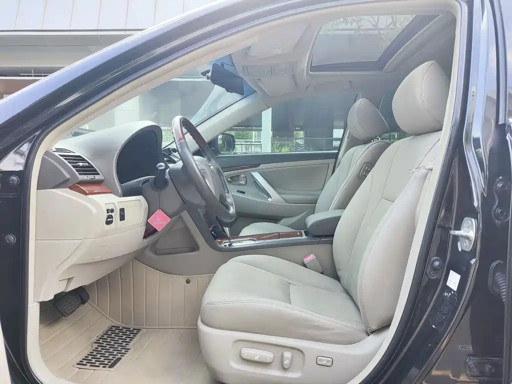 Toyota Camry 2013 200G Luxury