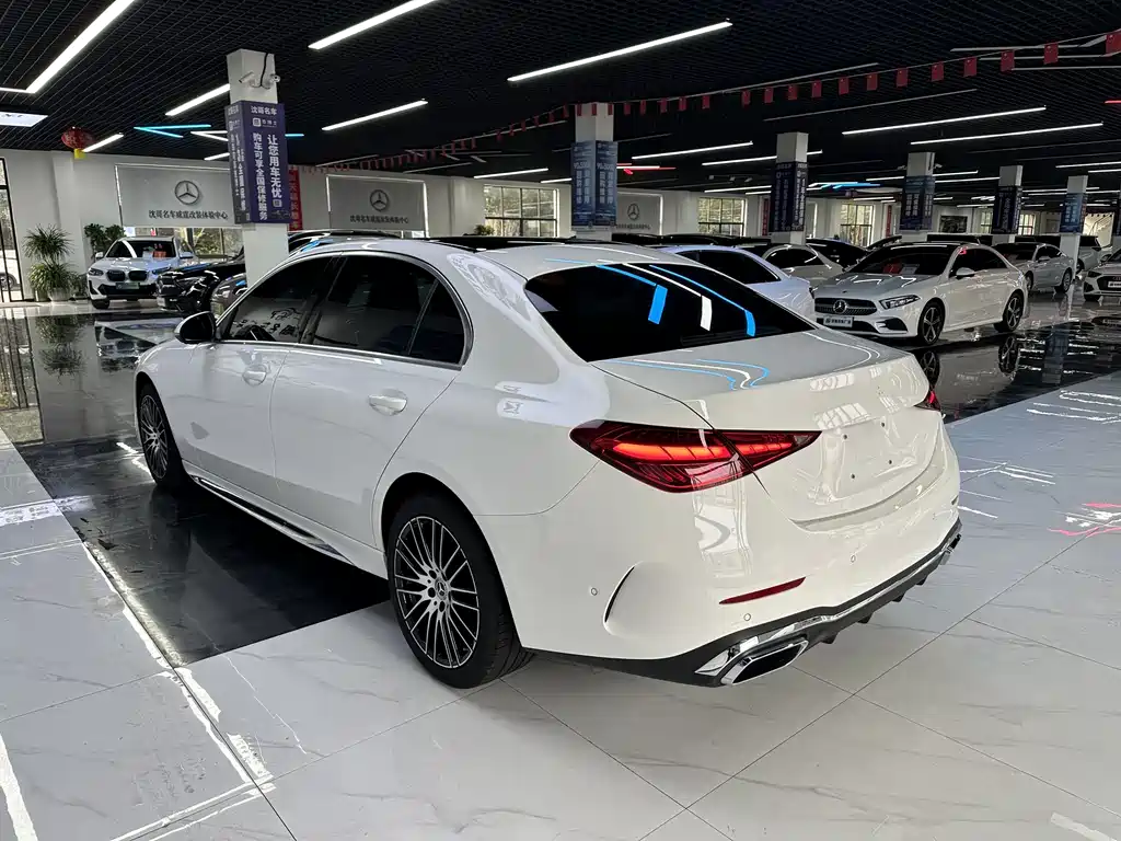 Mercedes-Benz C-Class — миниатюра 9
