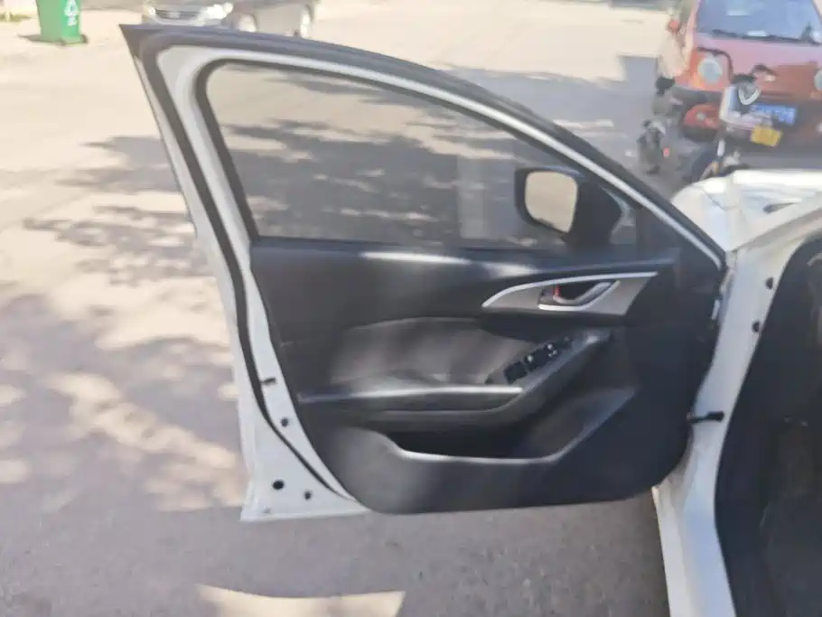 Mazda 3 Axela — миниатюра 7