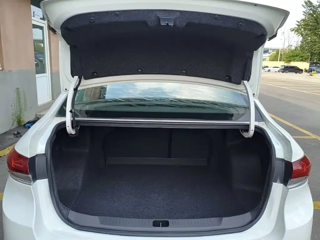 Buick Excelle — миниатюра 19
