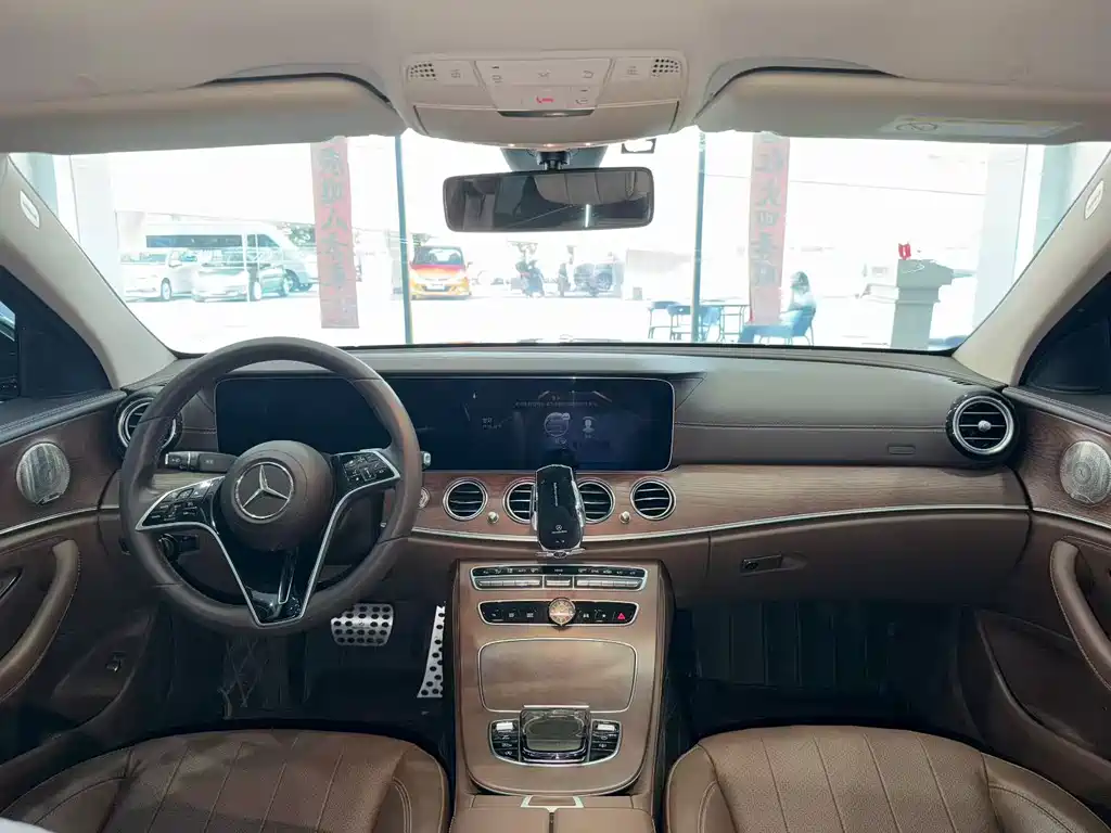 Mercedes-Benz E-Class E 2023 E 300 L Luxury