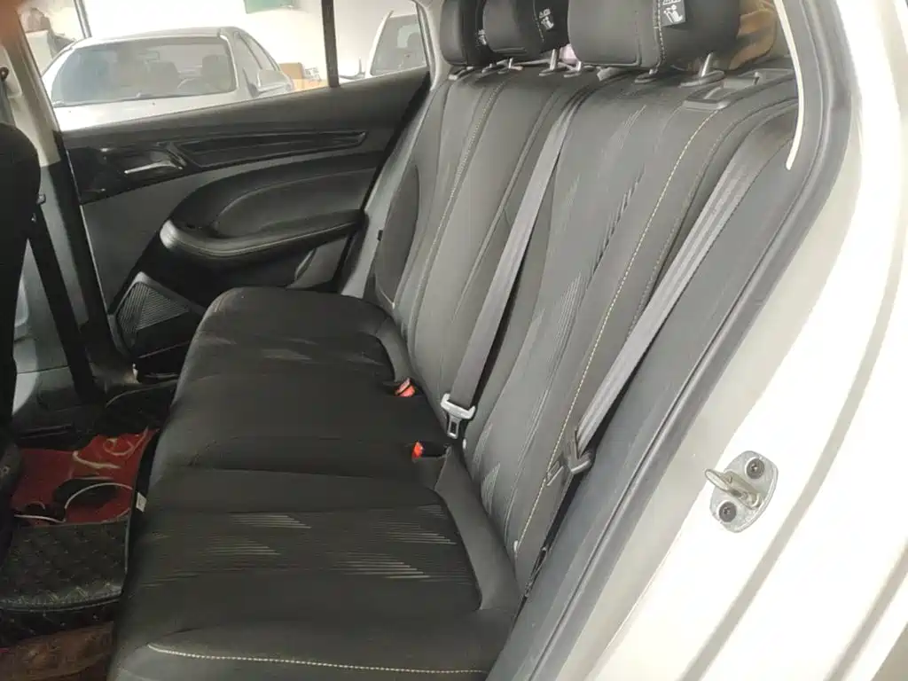 Roewe i5 — миниатюра 17
