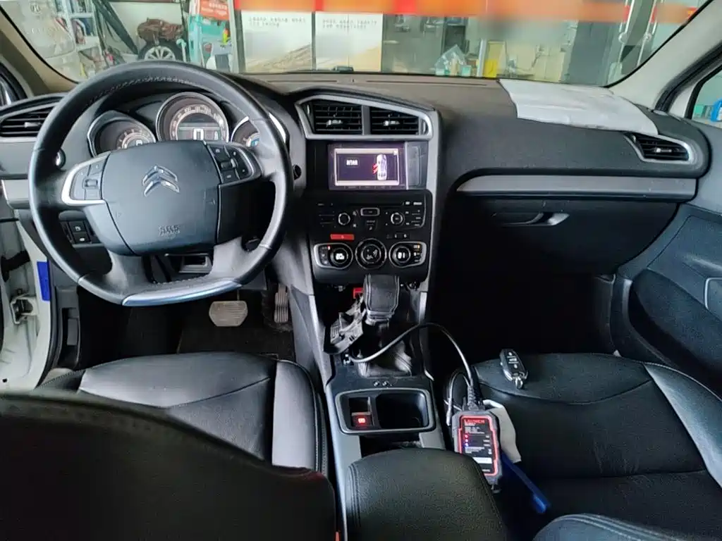 Citroen C4L — миниатюра 10