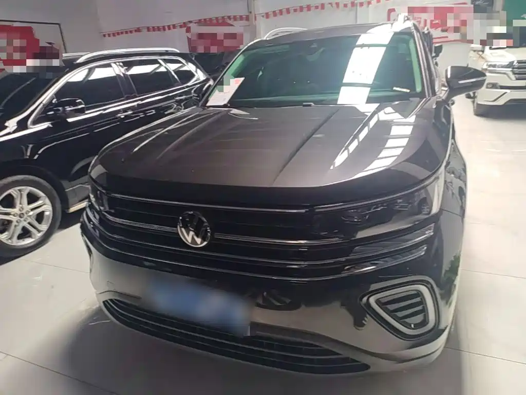 Volkswagen Tavendor 2024 330TSI Luxury