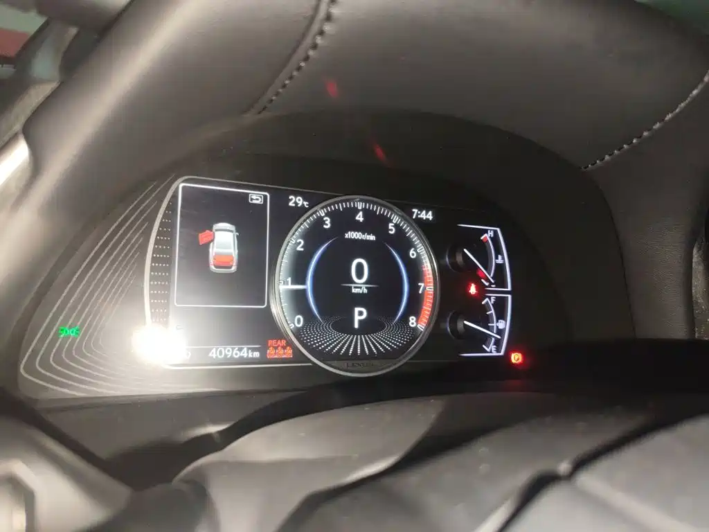 Lexus ES — миниатюра 7