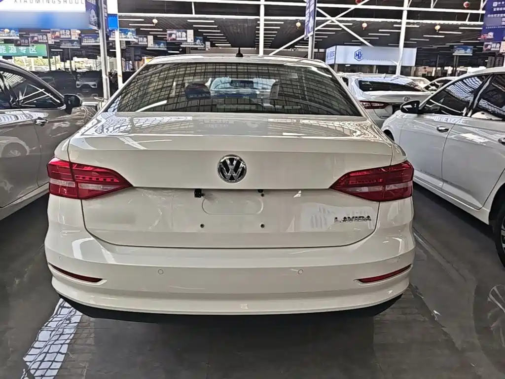 Volkswagen Lavida — миниатюра 6