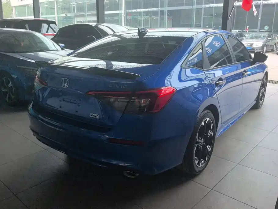 Honda Civic — миниатюра 3