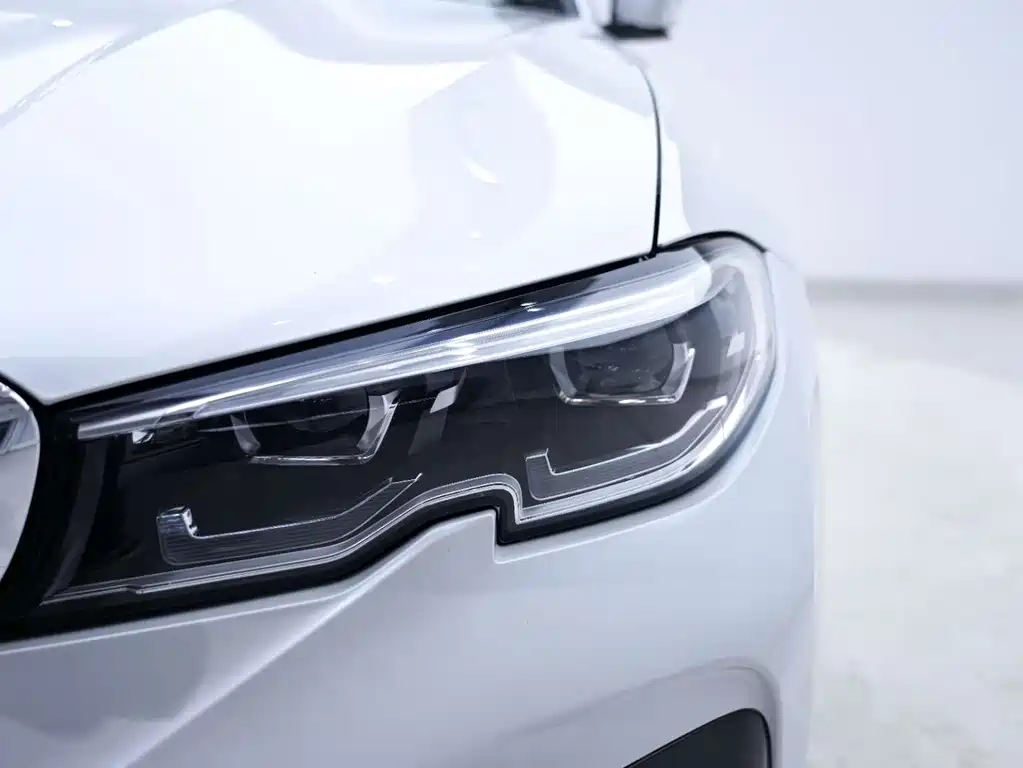 BMW 3 Series — миниатюра 9