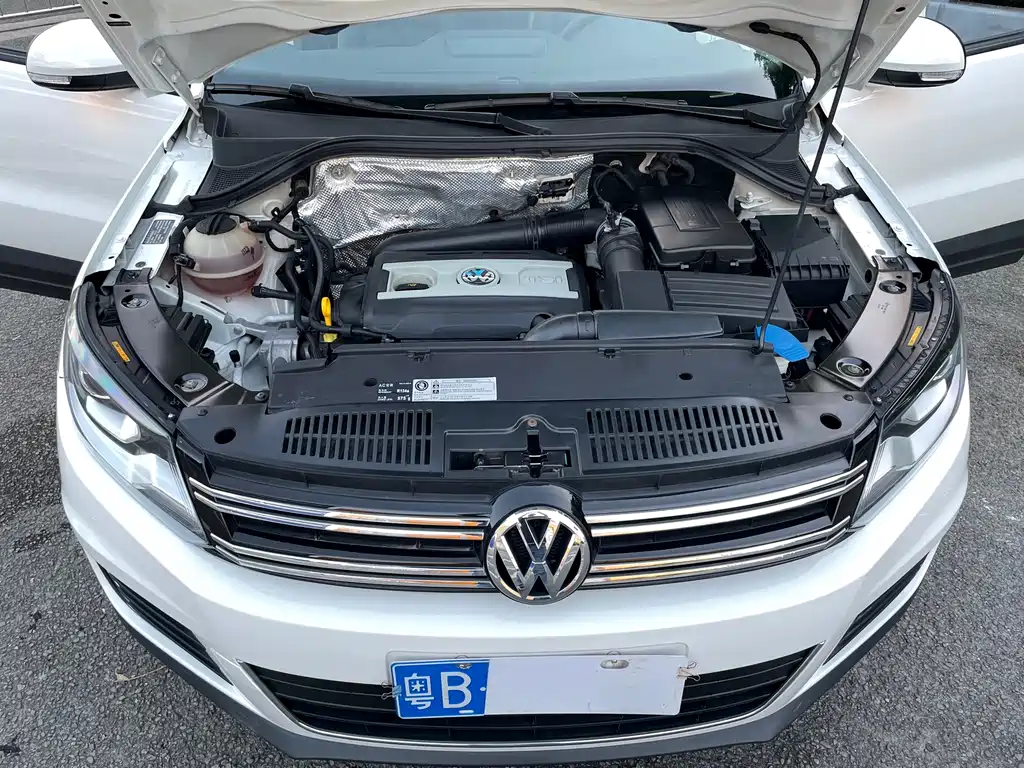 Volkswagen Tiguan — миниатюра 5