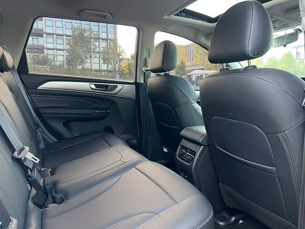 Haval Haval M6 1.5 л 2023 г. Белый, пробег 23000 км