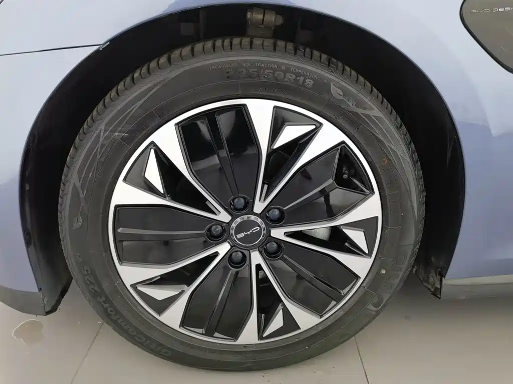 BYD Seal — миниатюра 17