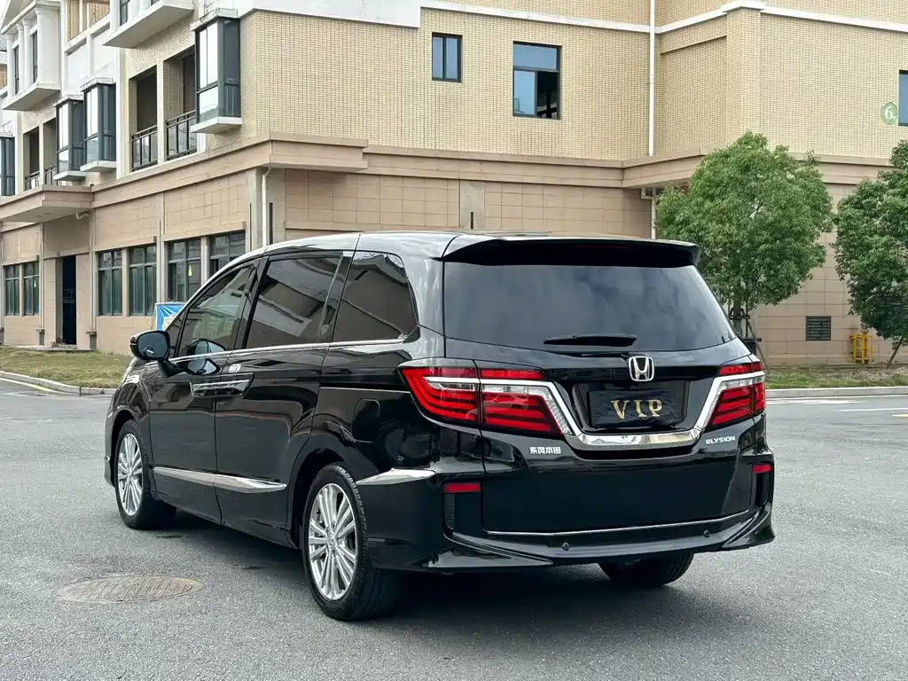 Honda Elysion 2016 2.4L Luxury