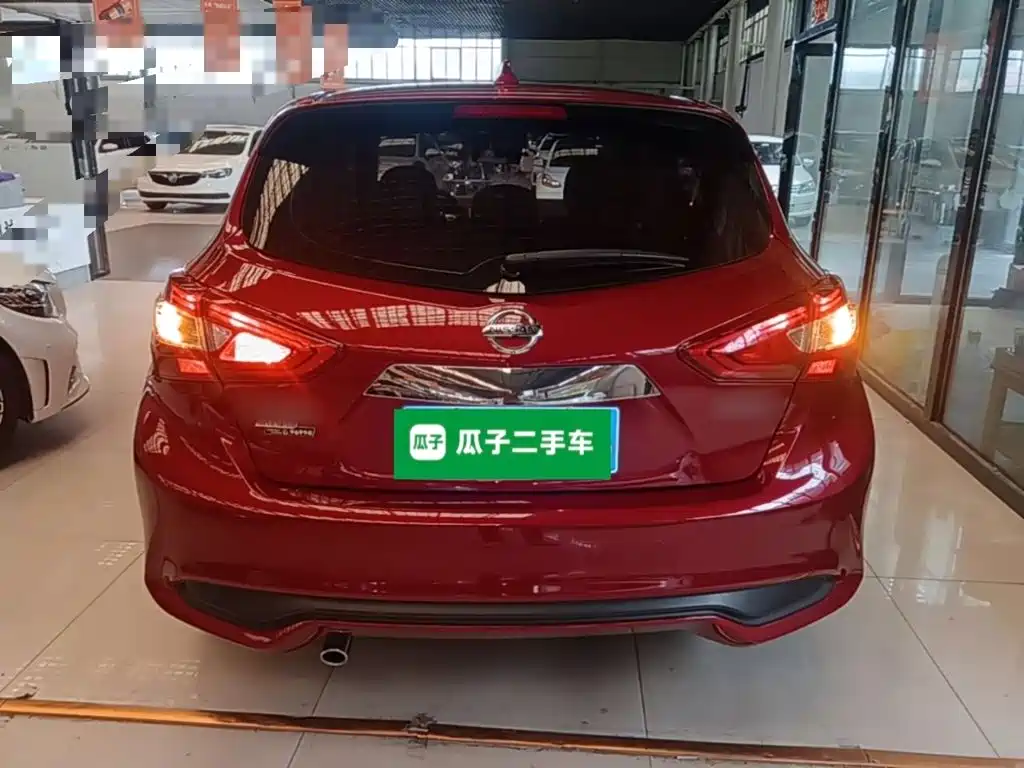 Nissan Tiida — миниатюра 6