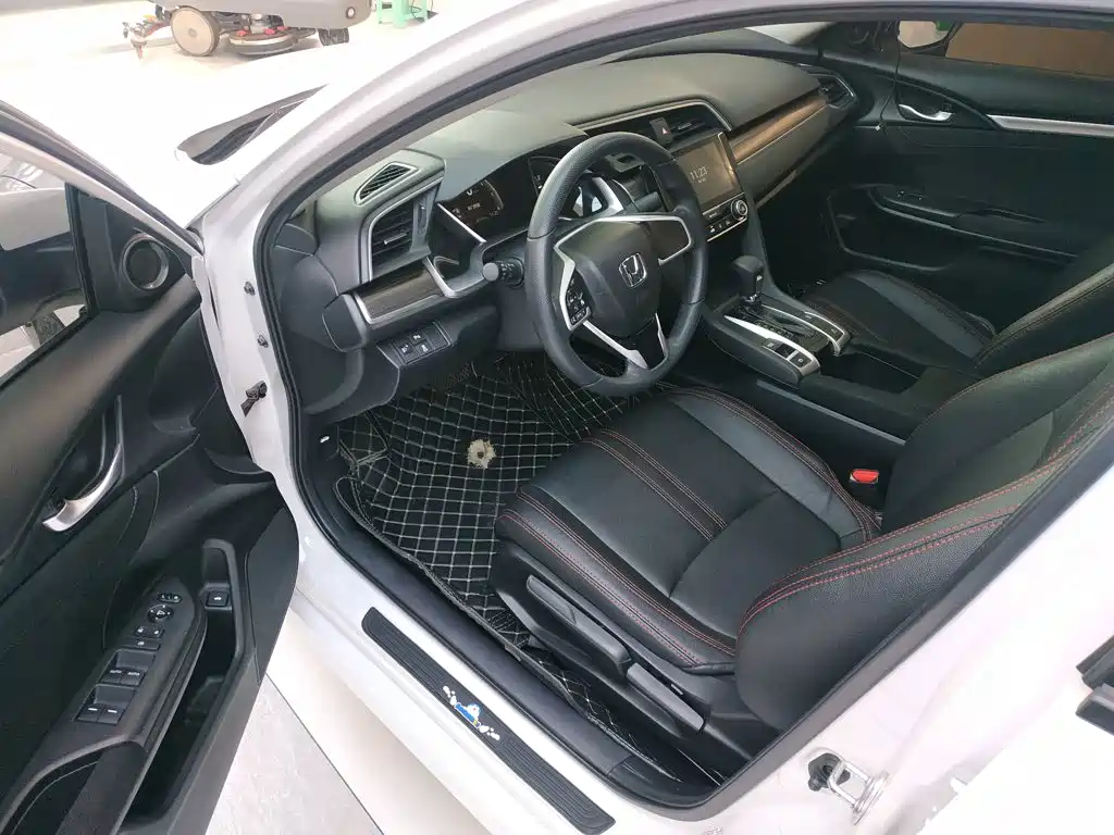 Honda Civic — миниатюра 16