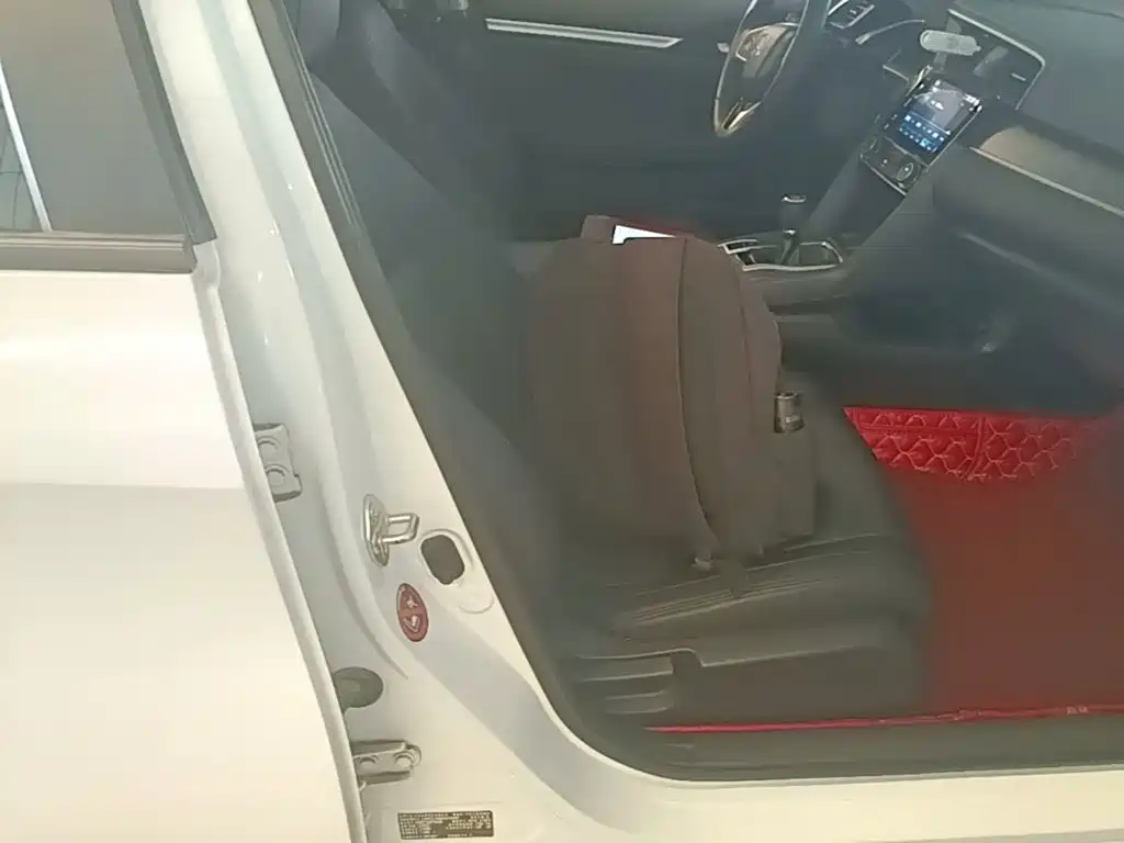 Honda Civic — миниатюра 25