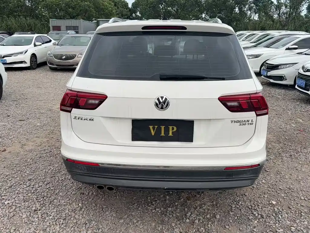 Volkswagen Tiguan L — миниатюра 8