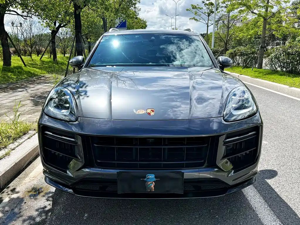 Porsche Cayenne — миниатюра 2