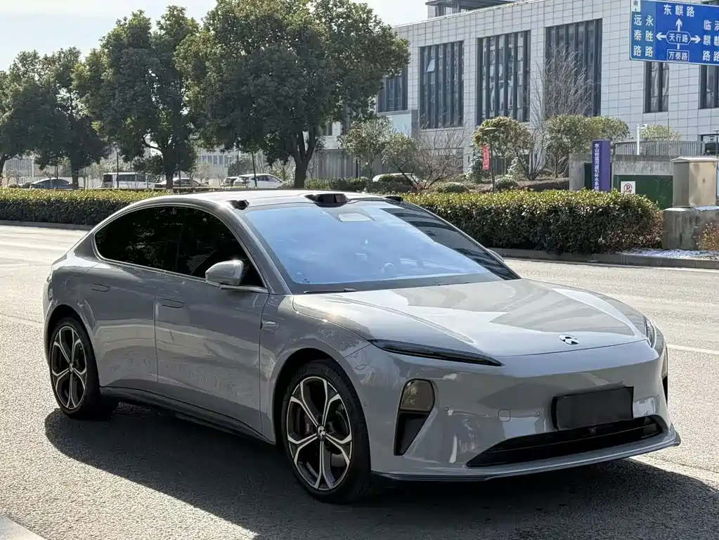 NIO NIO ET5