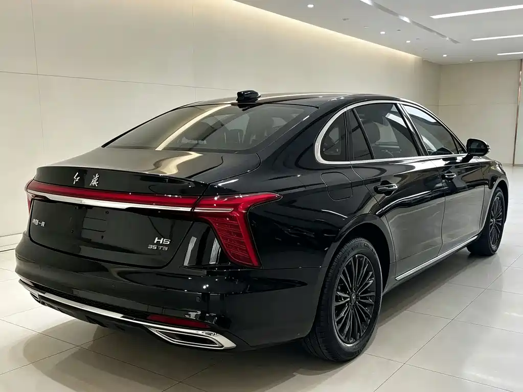 Hongqi Hongqi H5 — миниатюра 7