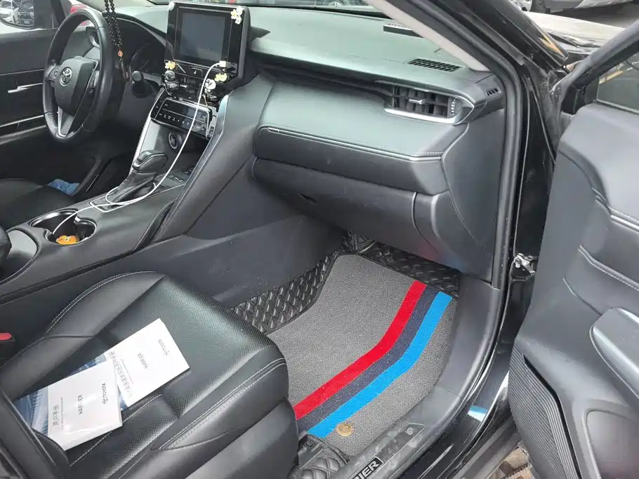 Toyota Harrier — миниатюра 8
