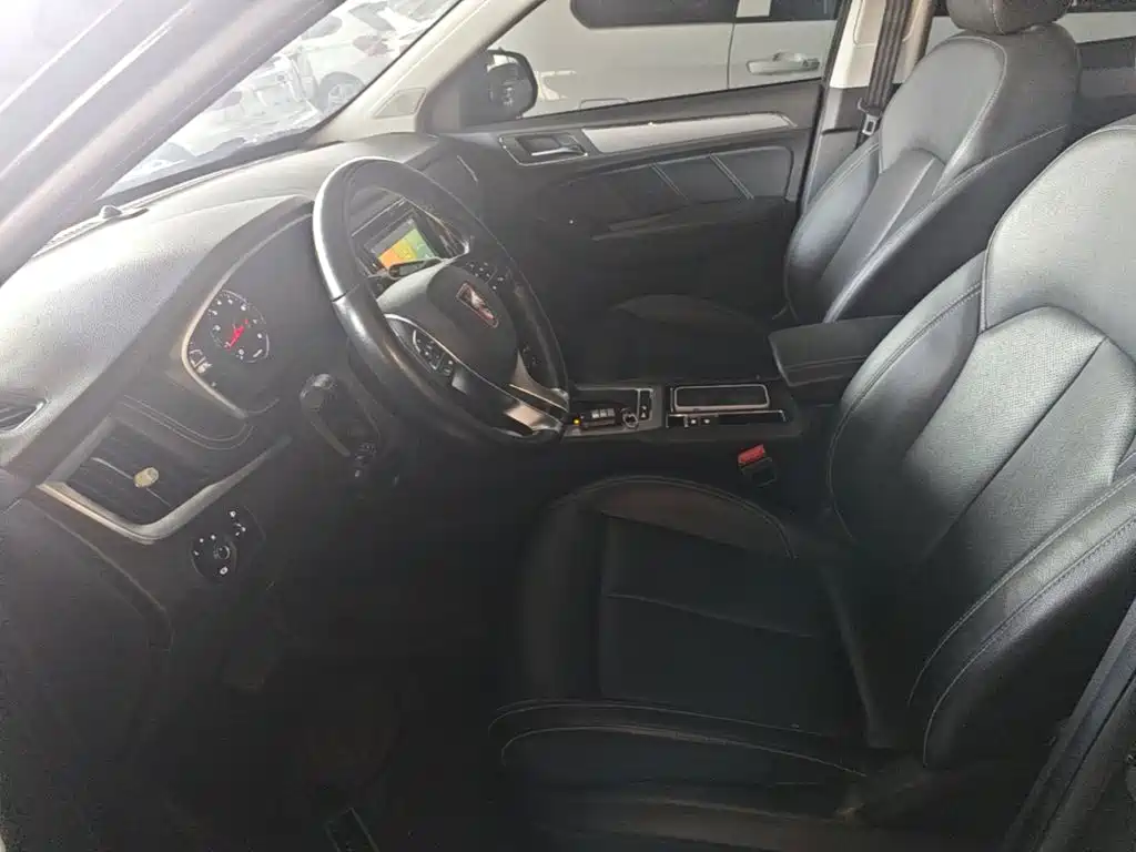 Roewe RX5 — миниатюра 15