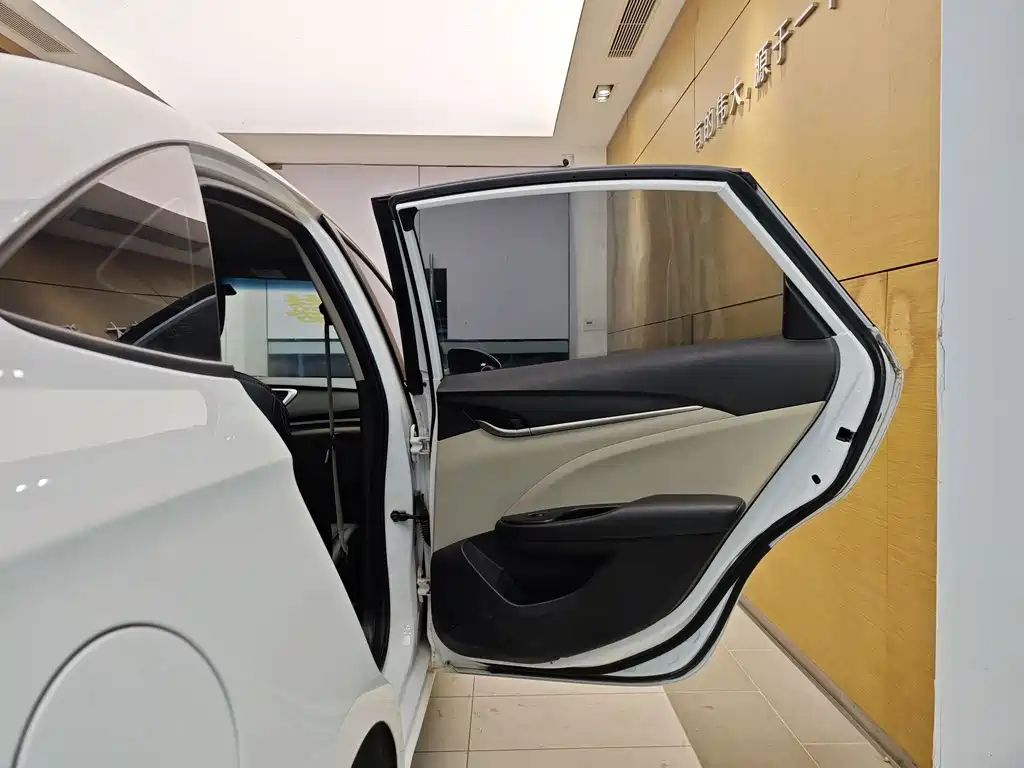 Buick Excelle — миниатюра 29