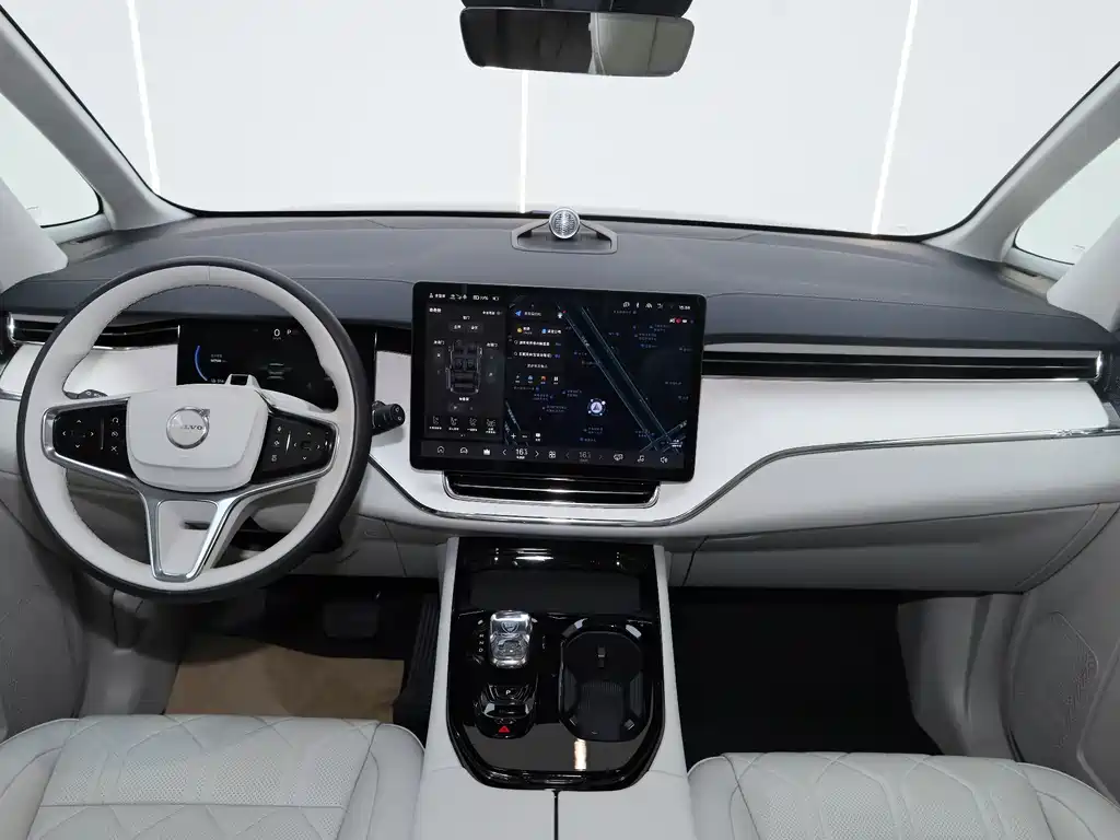 Volvo EM90 — миниатюра 15