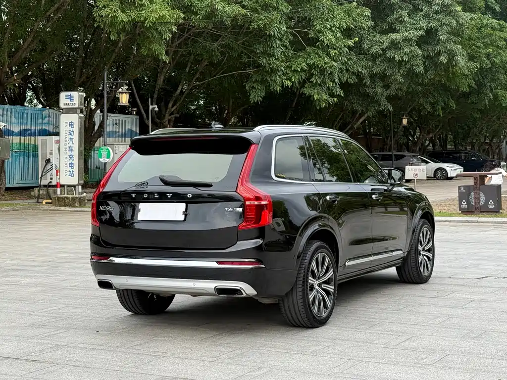 Volvo XC90 2020 T6 Luxury 7 мест
