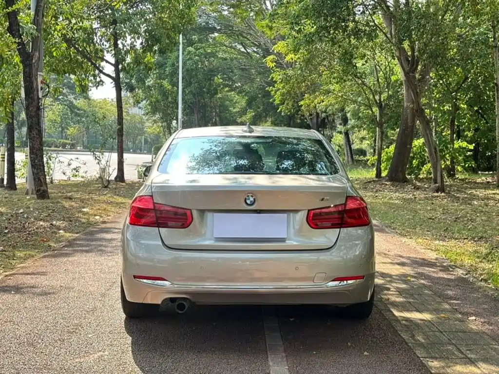 BMW 3 Series — миниатюра 5