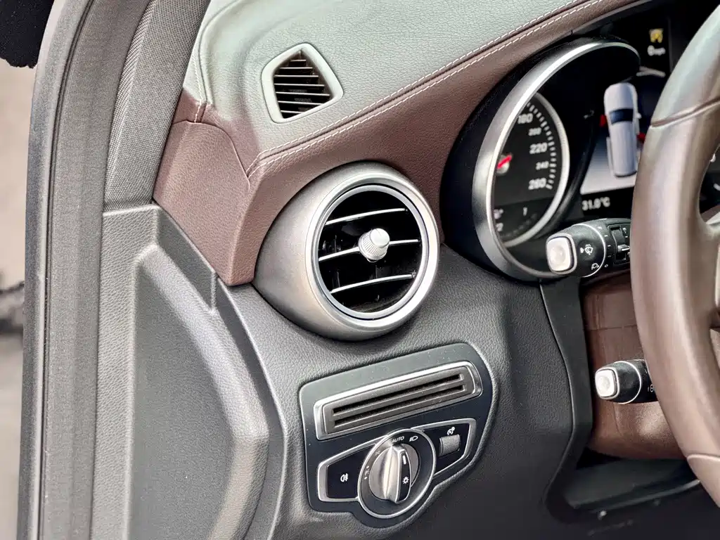 Mercedes-Benz GLC — миниатюра 23