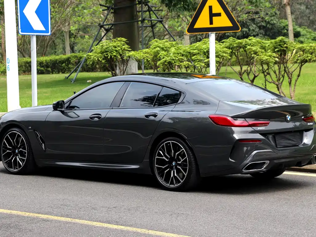 BMW 8 Series 8 2022 840i xDrive M Sport