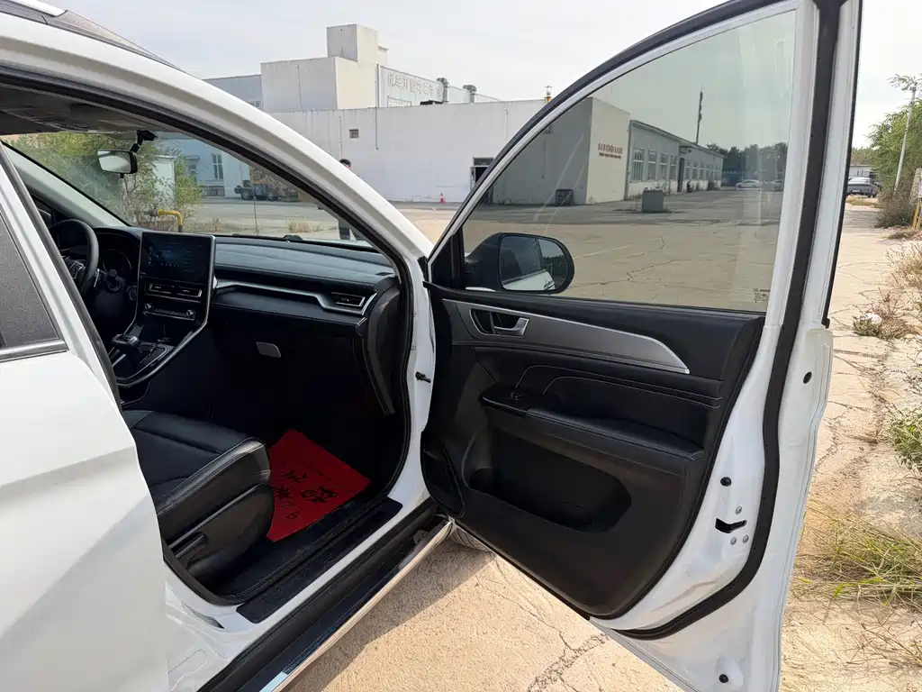 Haval M6 — миниатюра 5