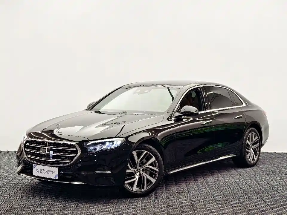 Mercedes-Benz E-Class — миниатюра 2