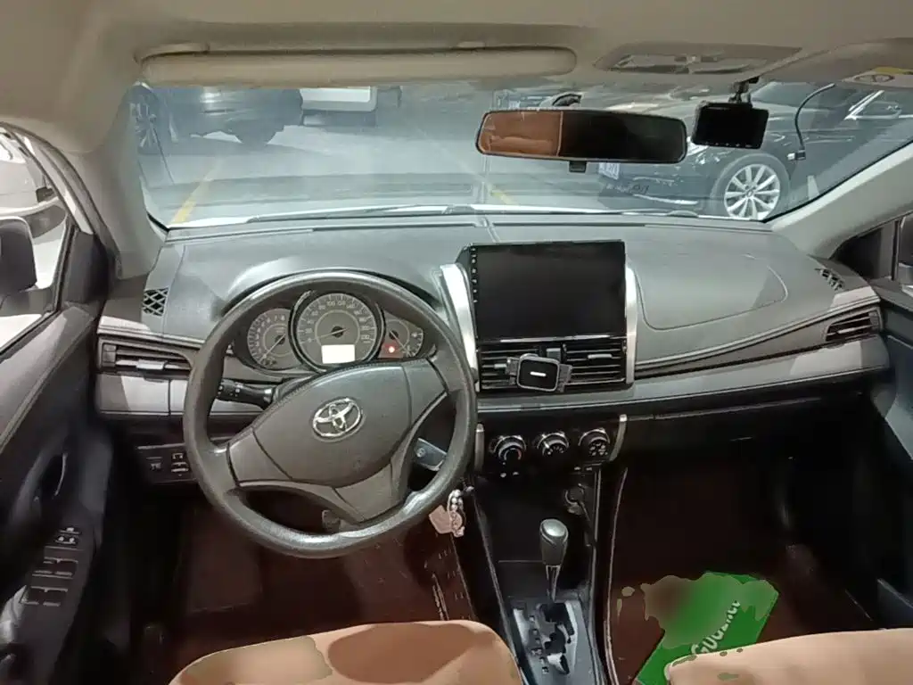 Toyota Vios — миниатюра 10