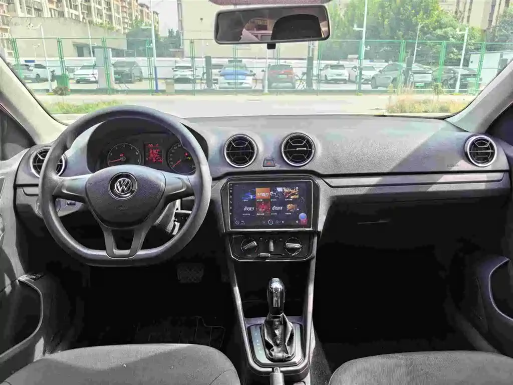 Volkswagen Jetta — миниатюра 11