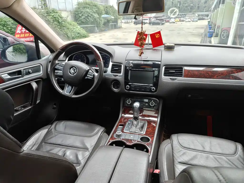 Volkswagen Touareg — миниатюра 8