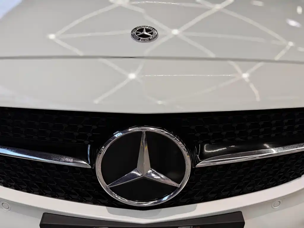 Mercedes-Benz C-Class — миниатюра 11