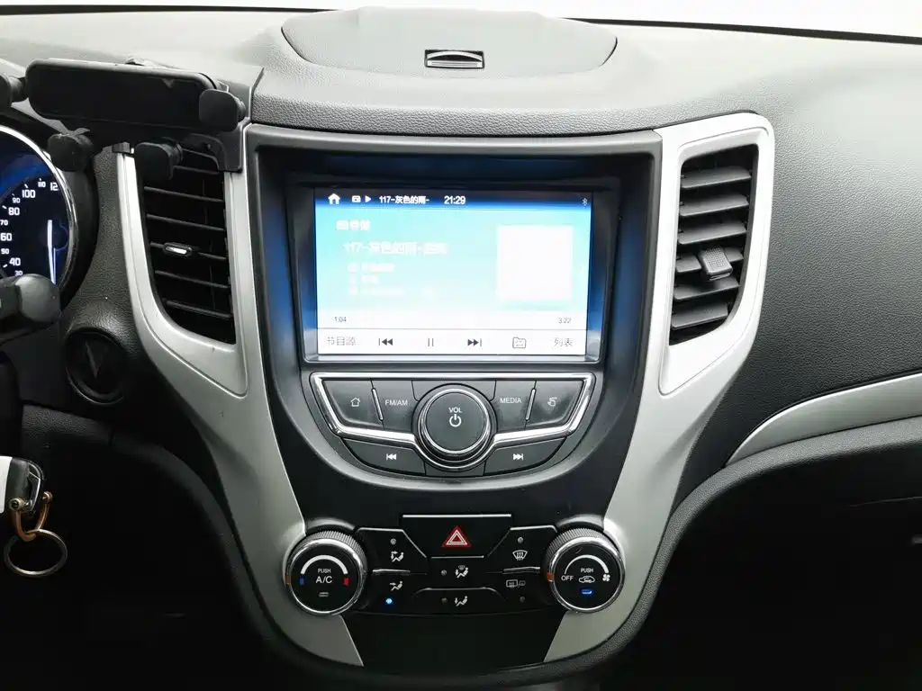 Changan CS35 — миниатюра 12