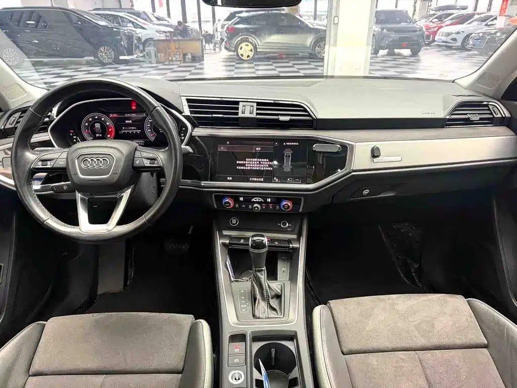 Audi Q3 — миниатюра 13