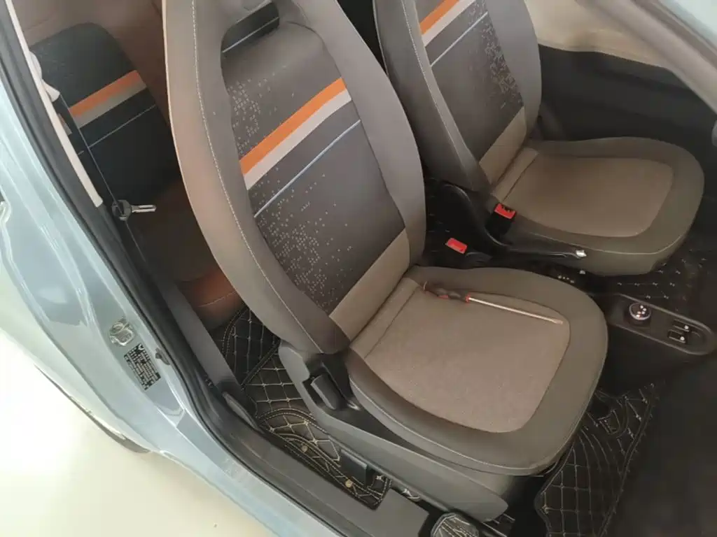 Wuling MINIEV — миниатюра 25