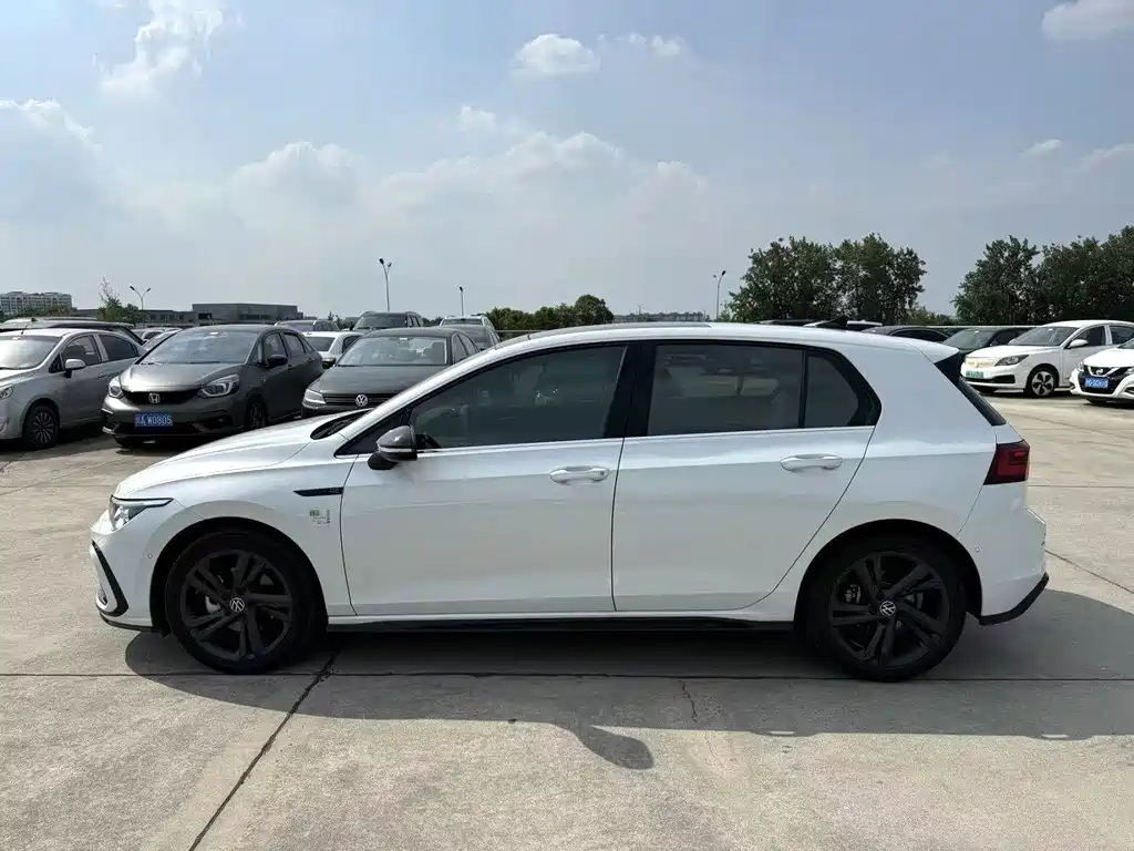 Volkswagen Golf — миниатюра 10