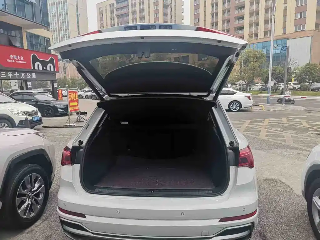 Audi Q3 — миниатюра 10