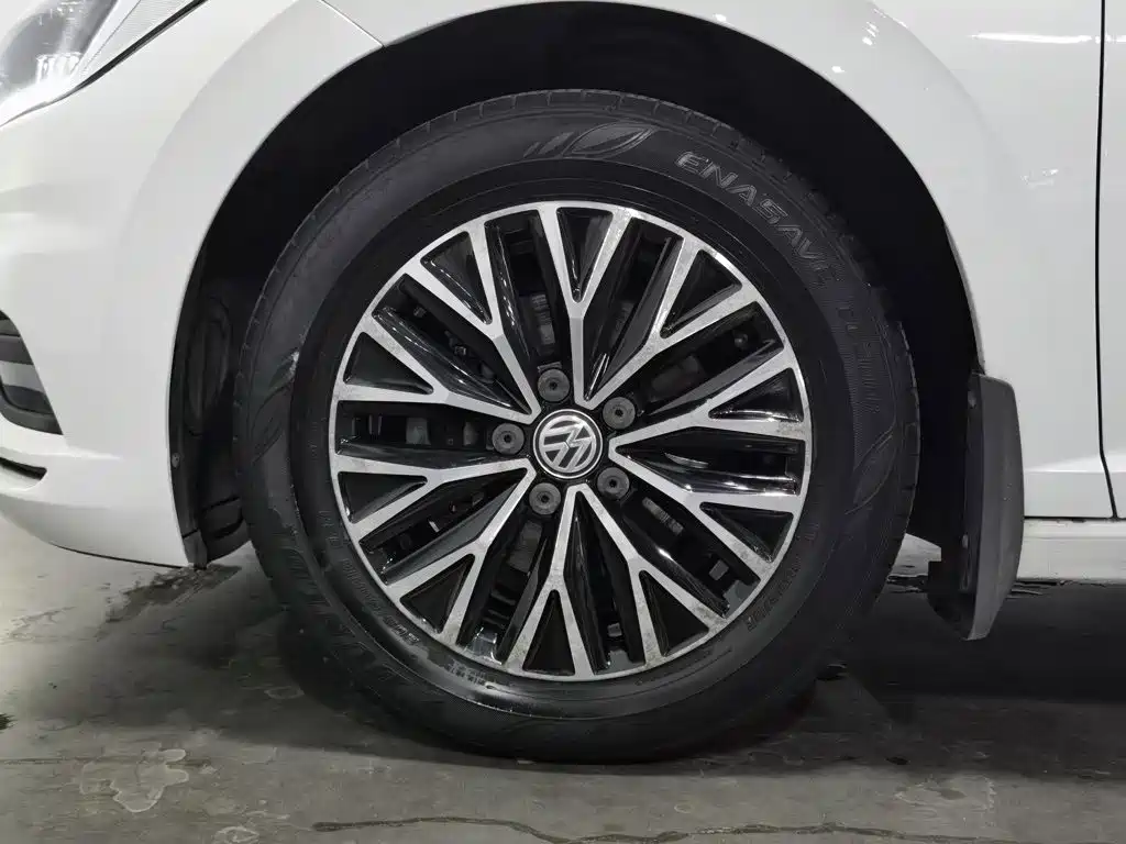 Volkswagen Sagitar — миниатюра 17